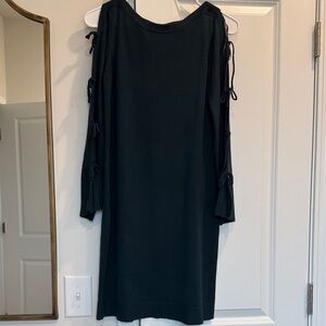 Elegant Deep Green Tie Sleeve Cold Shoulder Dress